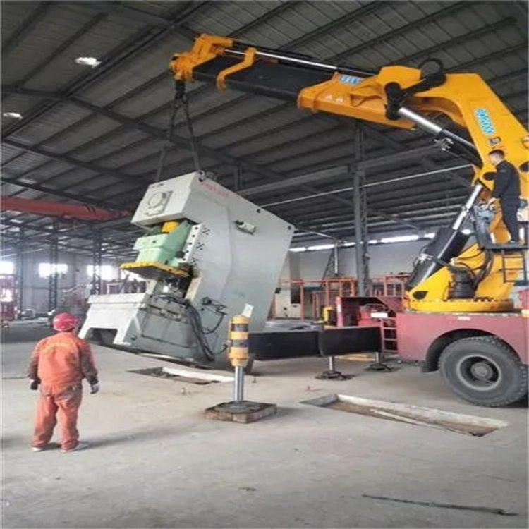 资兴80吨折臂吊车出租附近电话