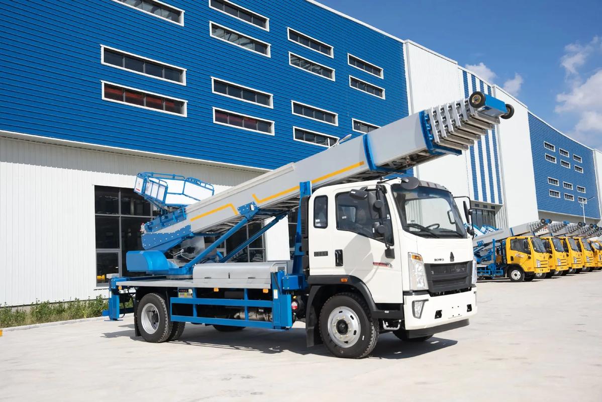 资兴出租云梯车高空作业车 建筑垃圾搬运