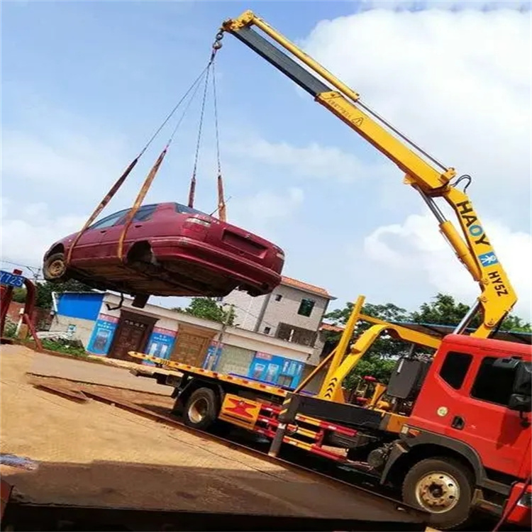 资兴吊车吊汽车的正确方法